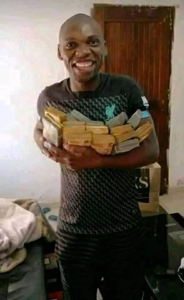MARK THANKING DOCTOR MUKISA +27774892957